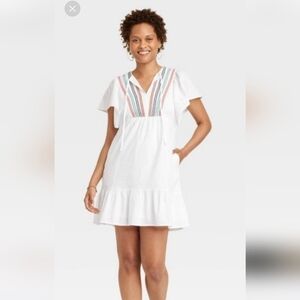 Womens New White Dress Colorful Embroidery Boho Style Sz. Medium